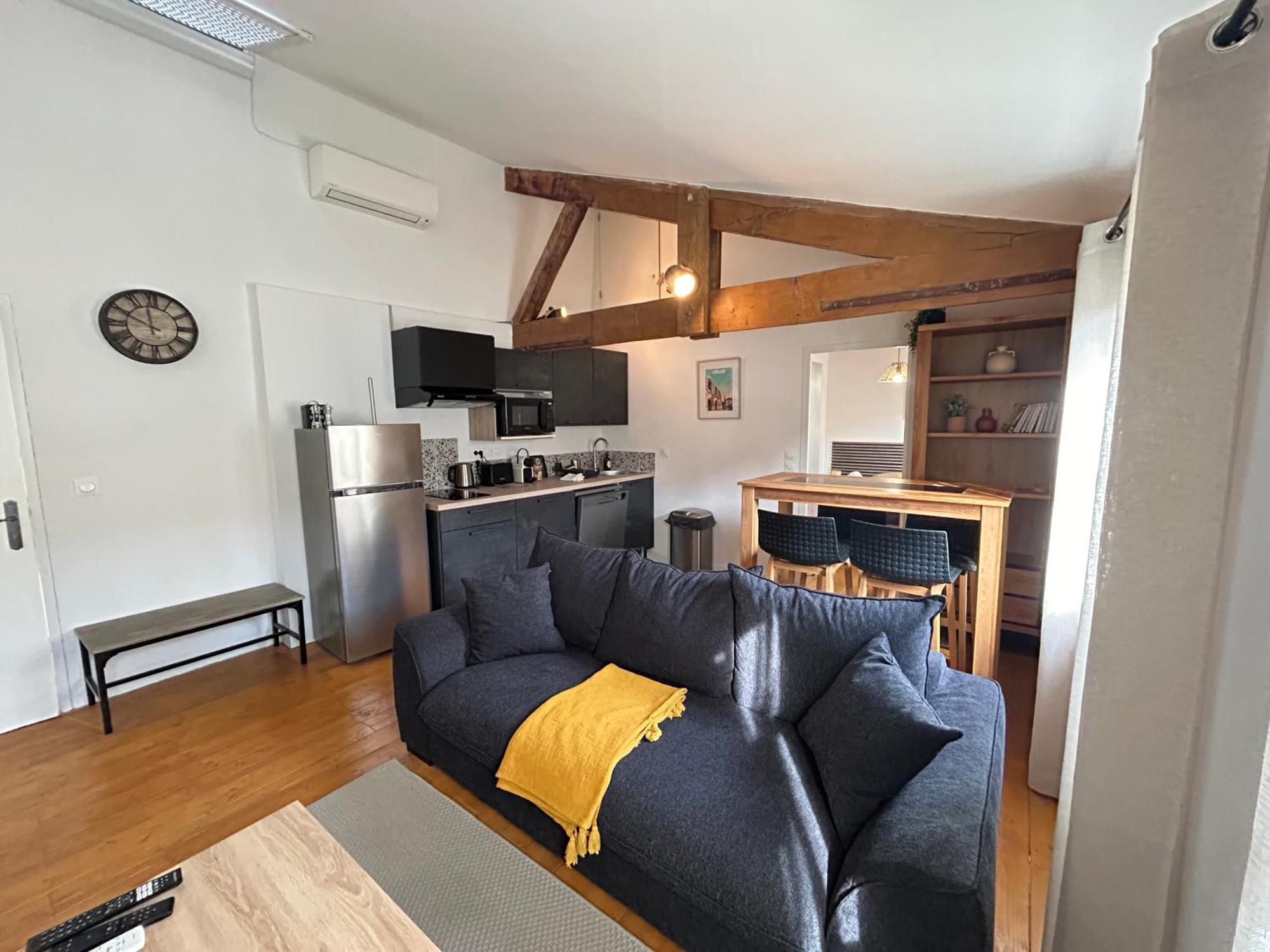 Chez Sam Et L'as Du Forum, Centre Apartment